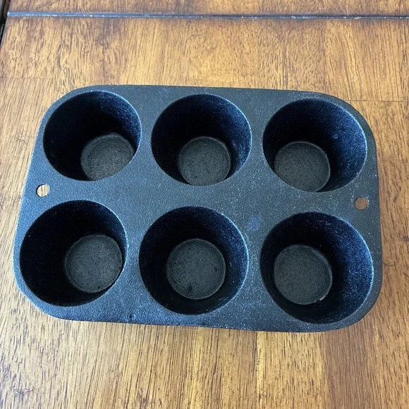 Muffin Pan - Pre-Seasoned Cast Iron 7-3/4 Inch by 5-1/2 inch By Old Mountain - Picture 3 of 9